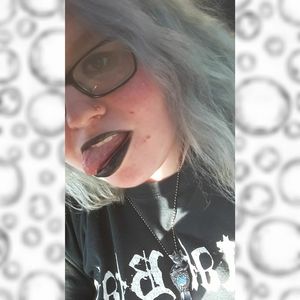 Meet your Posher, Hayley